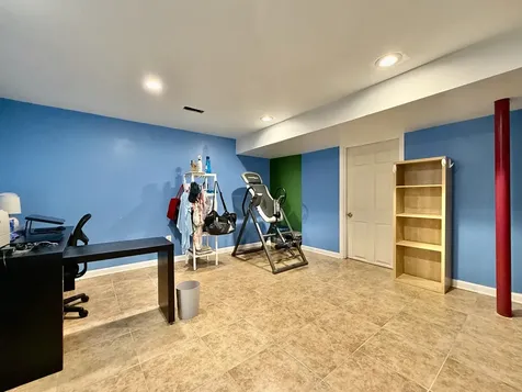 3842 West Argyle Street Chicago IL 60625