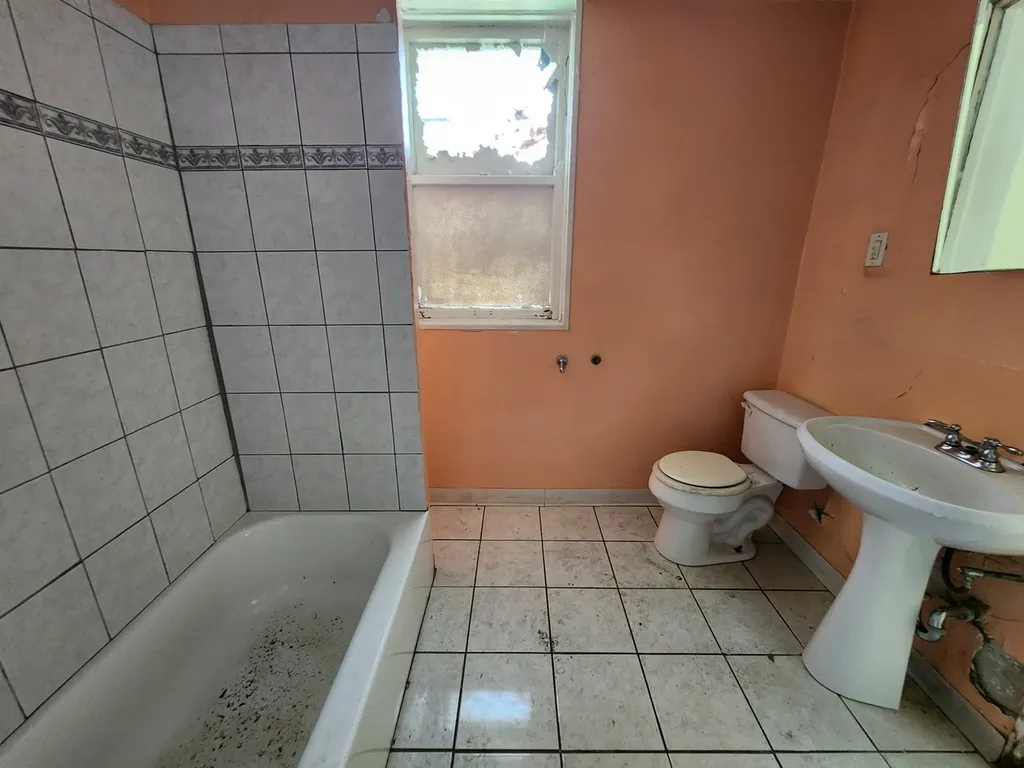 6146 South Vernon Avenue Chicago IL 60637