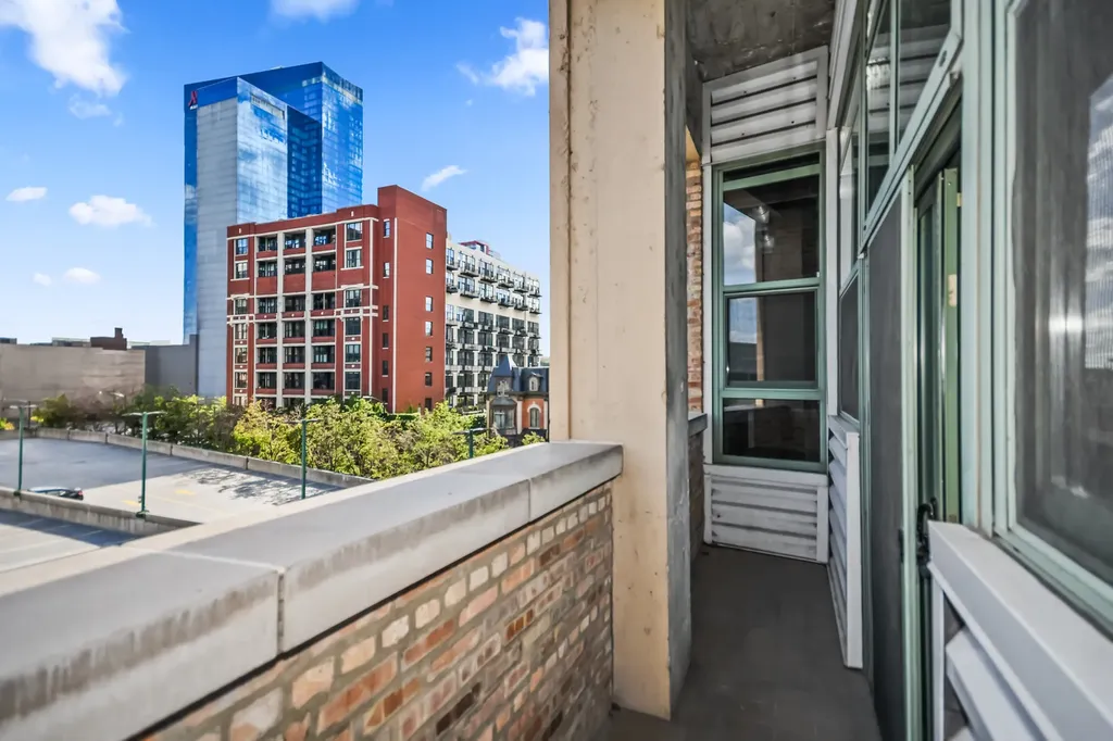 2001 South Calumet Avenue Chicago IL 60616