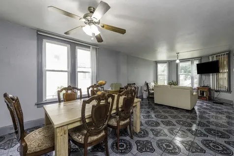 418 Lawn Court Waukegan IL 60085