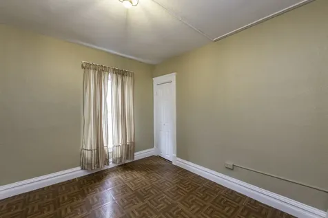 418 Lawn Court Waukegan IL 60085