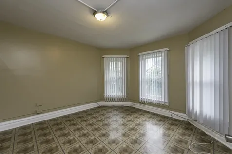 418 Lawn Court Waukegan IL 60085