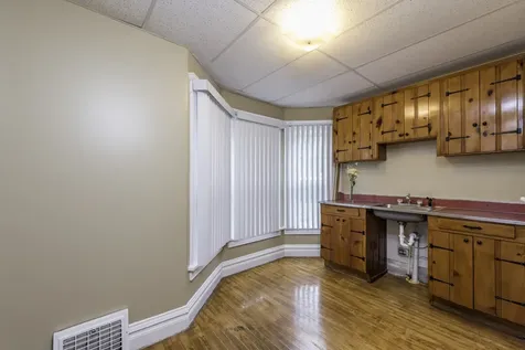 418 Lawn Court Waukegan IL 60085