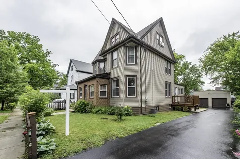 418 Lawn Court Waukegan IL 60085