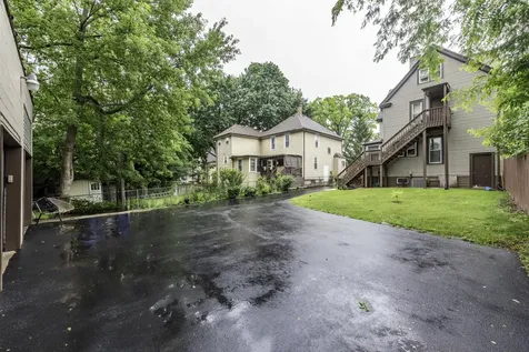 418 Lawn Court Waukegan IL 60085