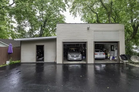 418 Lawn Court Waukegan IL 60085