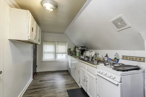 418 Lawn Court Waukegan IL 60085