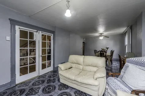 418 Lawn Court Waukegan IL 60085