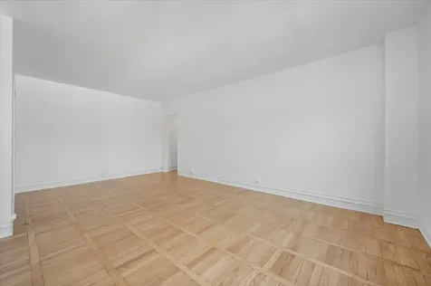 1585 Ridge Avenue Evanston IL 60201