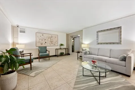 1585 Ridge Avenue Evanston IL 60201