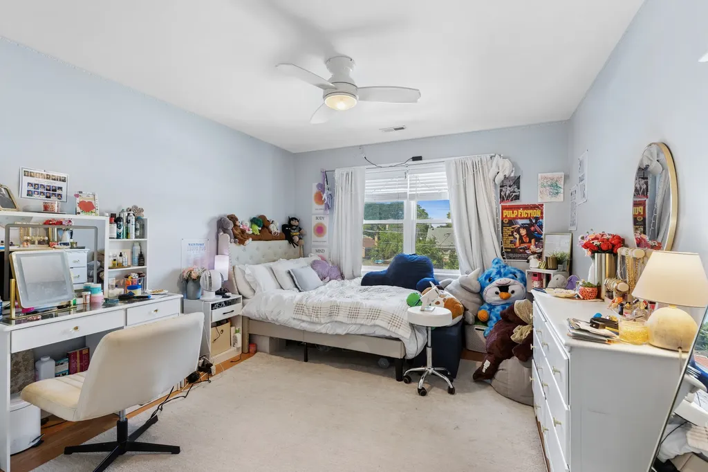 5230 North Mcvicker Avenue Chicago IL 60630
