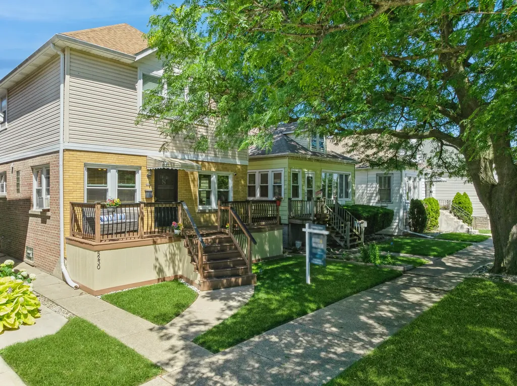 5230 North Mcvicker Avenue Chicago IL 60630