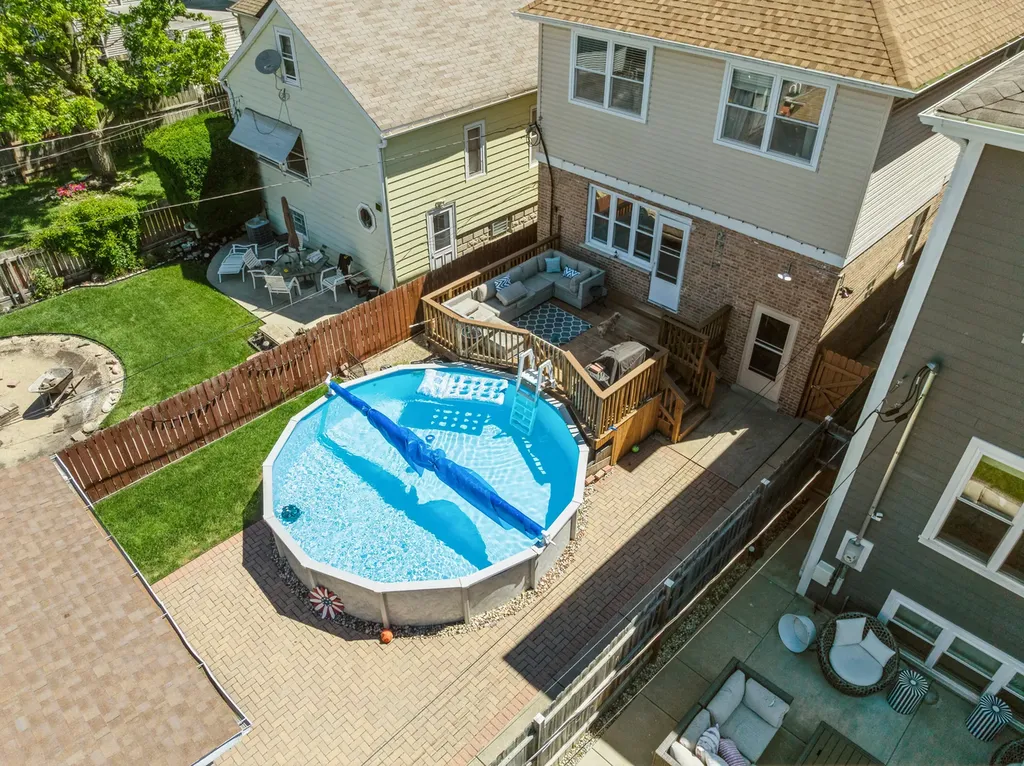 5230 North Mcvicker Avenue Chicago IL 60630