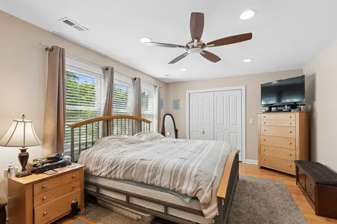 5230 North Mcvicker Avenue Chicago IL 60630