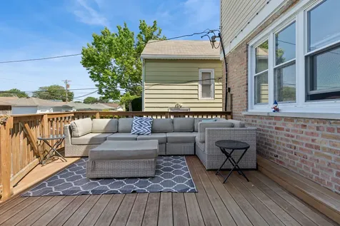 5230 North Mcvicker Avenue Chicago IL 60630
