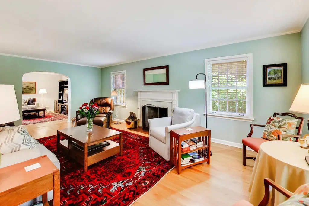 2241 Greenwood Avenue Wilmette IL 60091