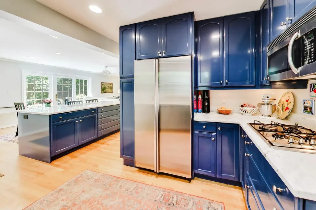 2241 Greenwood Avenue Wilmette IL 60091