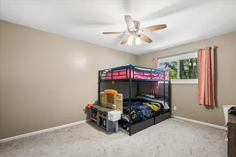 60 New Castle Court Crystal Lake IL 60014