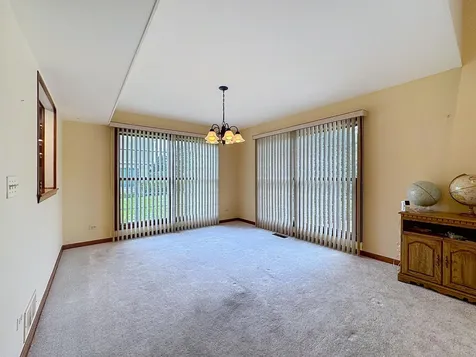 814 Stonebridge Lane Crystal Lake IL 60014