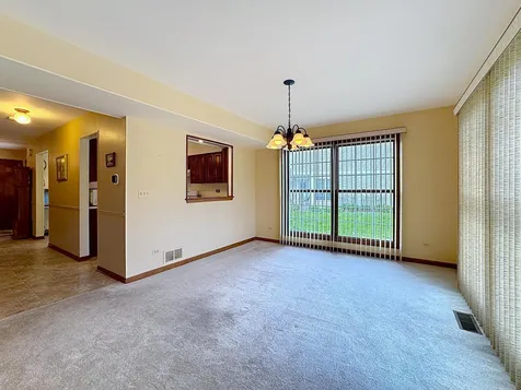 814 Stonebridge Lane Crystal Lake IL 60014