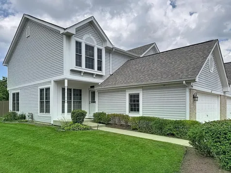814 Stonebridge Lane Crystal Lake IL 60014