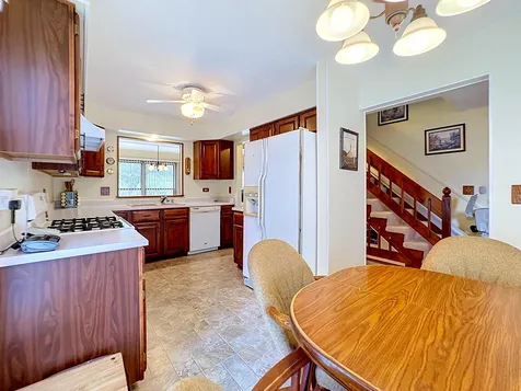 814 Stonebridge Lane Crystal Lake IL 60014