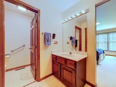 814 Stonebridge Lane Crystal Lake IL 60014