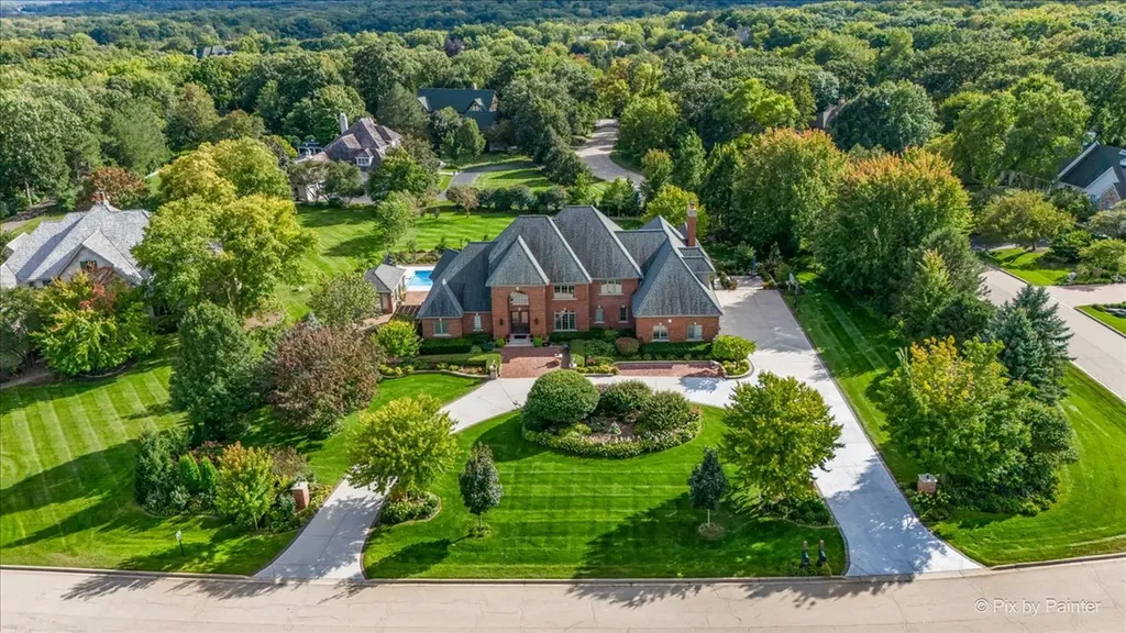 36W535 Hunters Gate Road St. Charles IL 60175