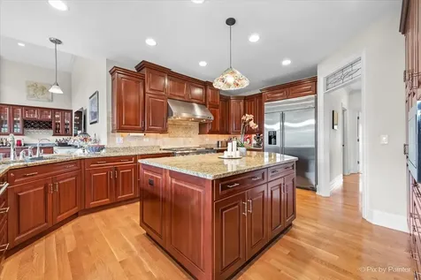 36W535 Hunters Gate Road St. Charles IL 60175
