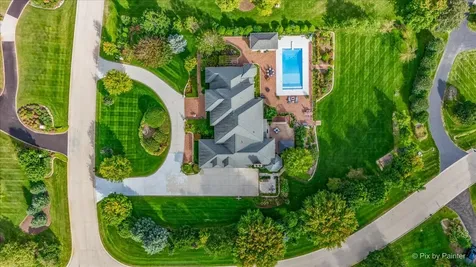 36W535 Hunters Gate Road St. Charles IL 60175