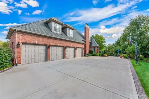 36W535 Hunters Gate Road St. Charles IL 60175