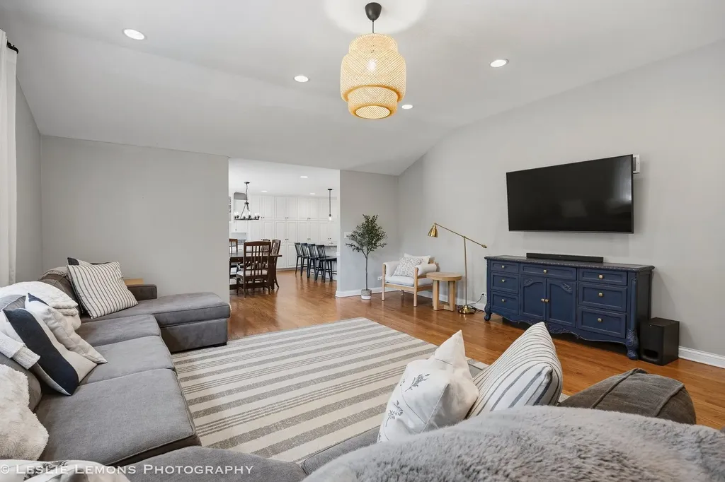 1229 Atlas Lane Naperville IL 60540