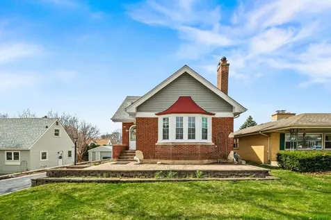 158 South Benton Street Palatine IL 60067