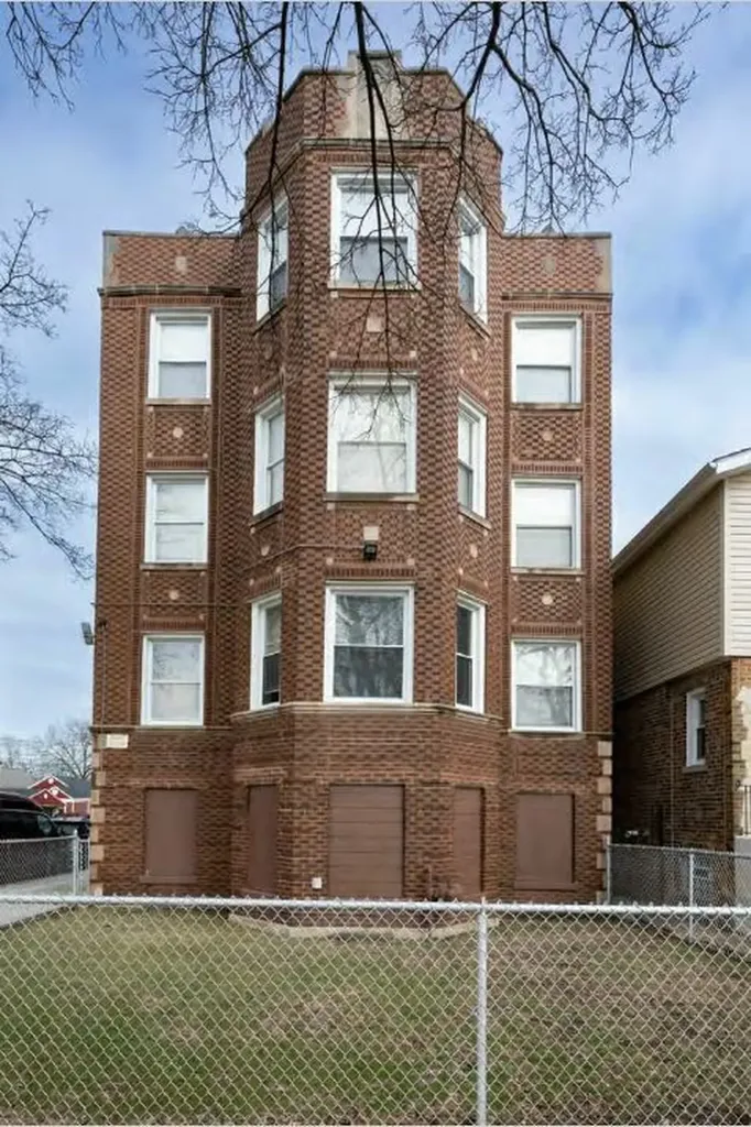 7601 South Hermitage Avenue Chicago IL 60620