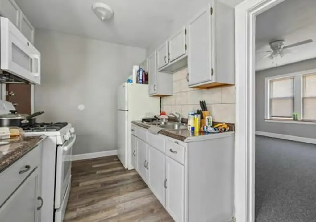 7601 South Hermitage Avenue Chicago IL 60620