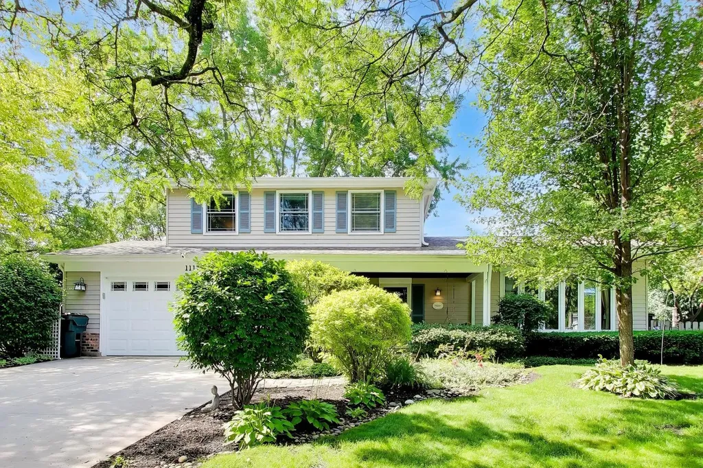 1117 Dawes Street Libertyville IL 60048