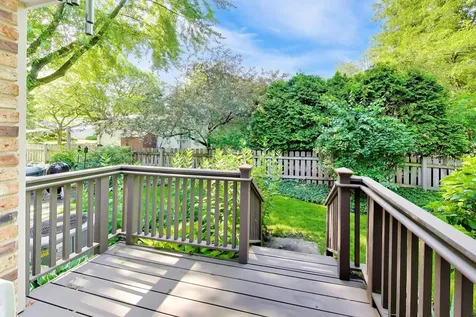1117 Dawes Street Libertyville IL 60048