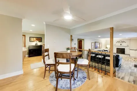 1117 Dawes Street Libertyville IL 60048