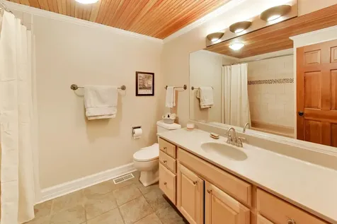 1117 Dawes Street Libertyville IL 60048