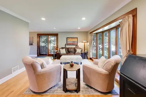 1117 Dawes Street Libertyville IL 60048