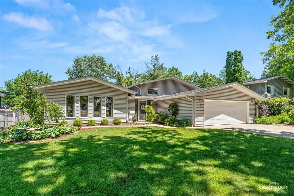 636 South Road Lisle IL 60532
