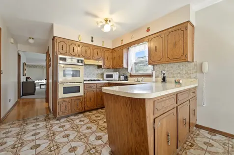 11607 South Avenue J Chicago IL 60617