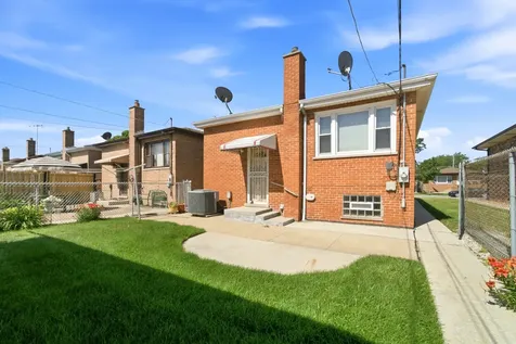 11607 South Avenue J Chicago IL 60617