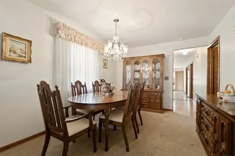 11607 South Avenue J Chicago IL 60617