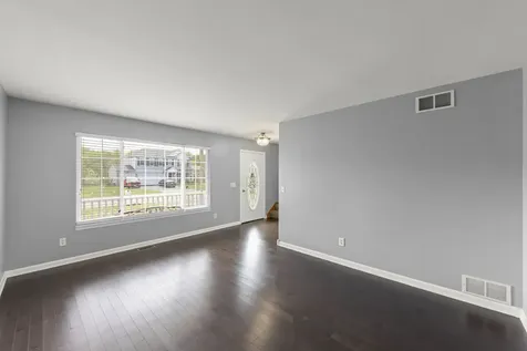 905 Churchill Drive Plano IL 60545