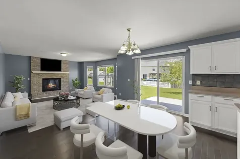 905 Churchill Drive Plano IL 60545