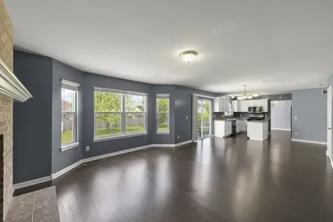 905 Churchill Drive Plano IL 60545