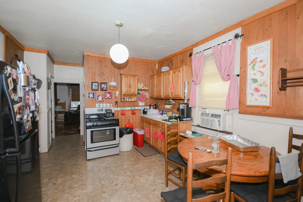 3450 North Claremont Avenue Chicago IL 60618