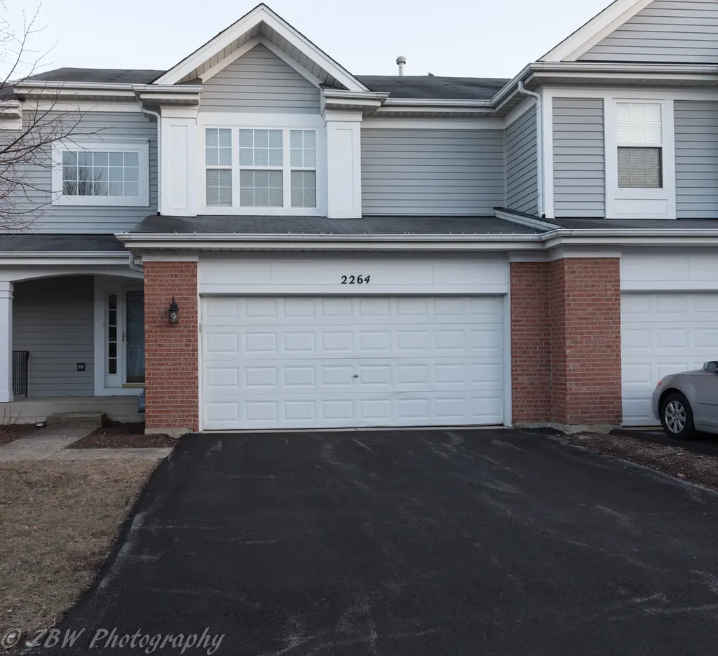 2264 Foxmoor Lane Aurora IL 60502