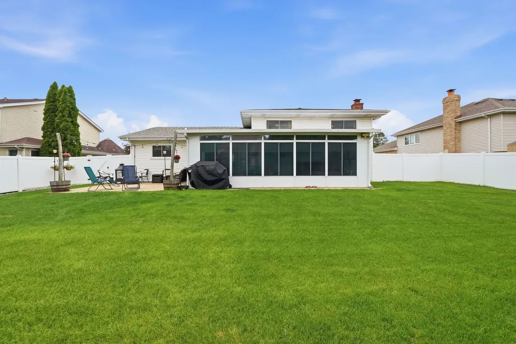 772 Wellington Parkway New Lenox IL 60451
